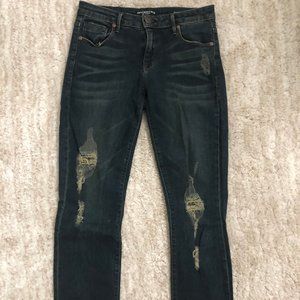 DEMOCRACY DISTRESSED STRAIGHT LEGGED DENIM SIZE 26